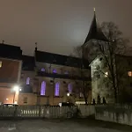 Lejlighed Rueuetli - Cute Old Town - 2 Big Beds, Free Parking
