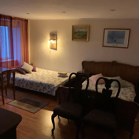 Lejlighed Rueuetli - Cute Old Town - 2 Big Beds, Free Parking *
