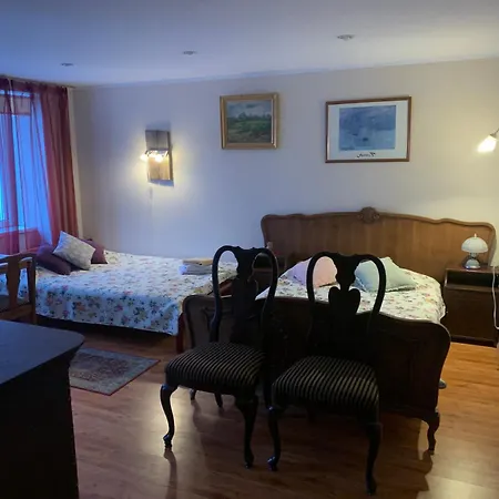 Apartment Rueuetli - Cute Old Town - 2 Big Beds, Free Parking *