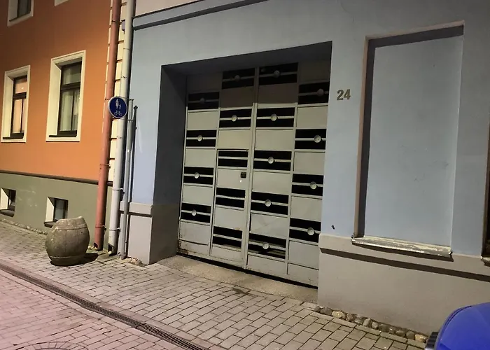 Rueuetli - Cute Old Town - 2 Big Beds, Free Parking Appartement *