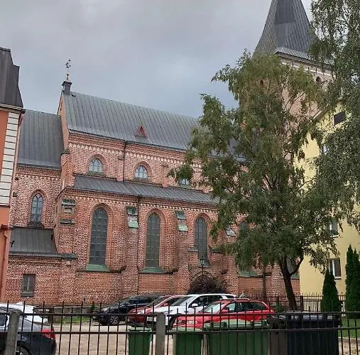 Apartman Rueuetli - Cute Old Town - 2 Big Beds, Free Parking *