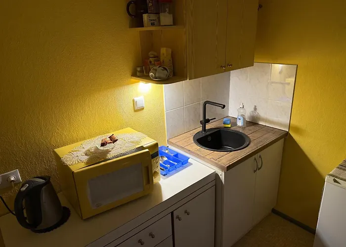 Rueuetli - Cute Old Town - 2 Big Beds, Free Parking Apartman